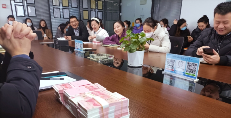 mg冰球突破奢华版(试玩)官方网站