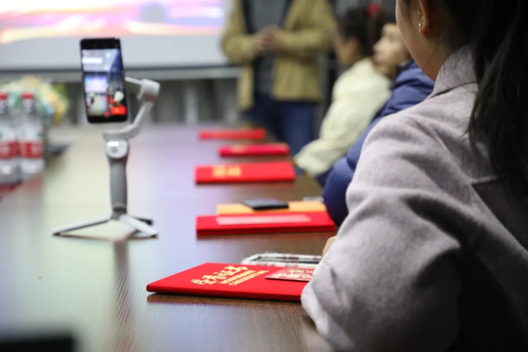 mg冰球突破奢华版(试玩)官方网站