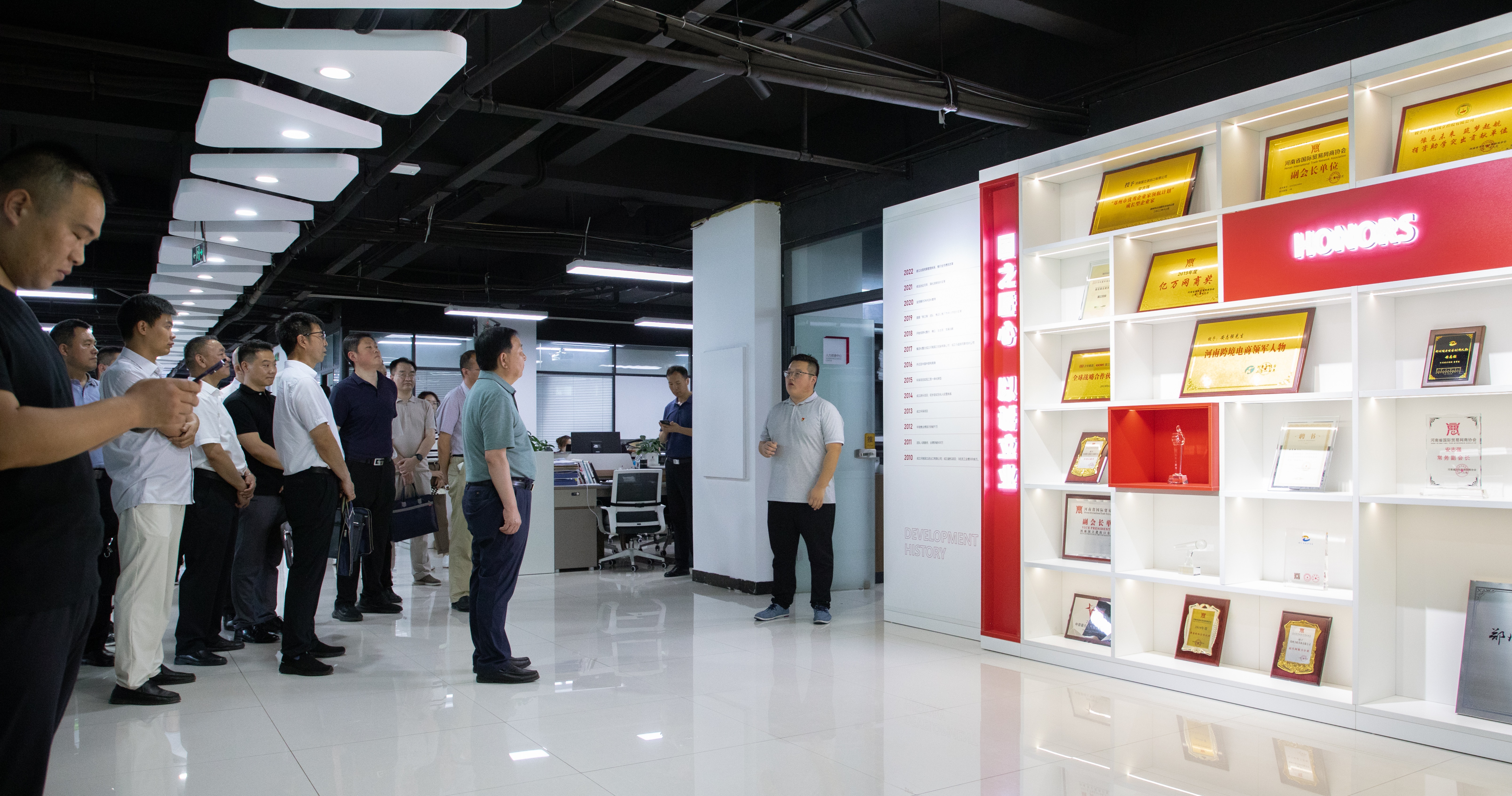 mg冰球突破奢华版(试玩)官方网站